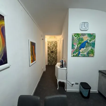 Victoria Apartment
